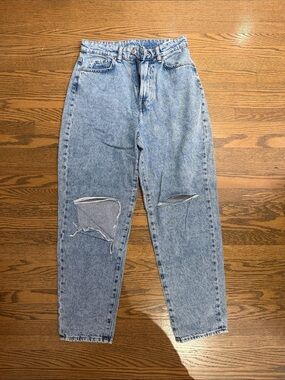 H&M Light Blue Distressed Boyfriend Jeans